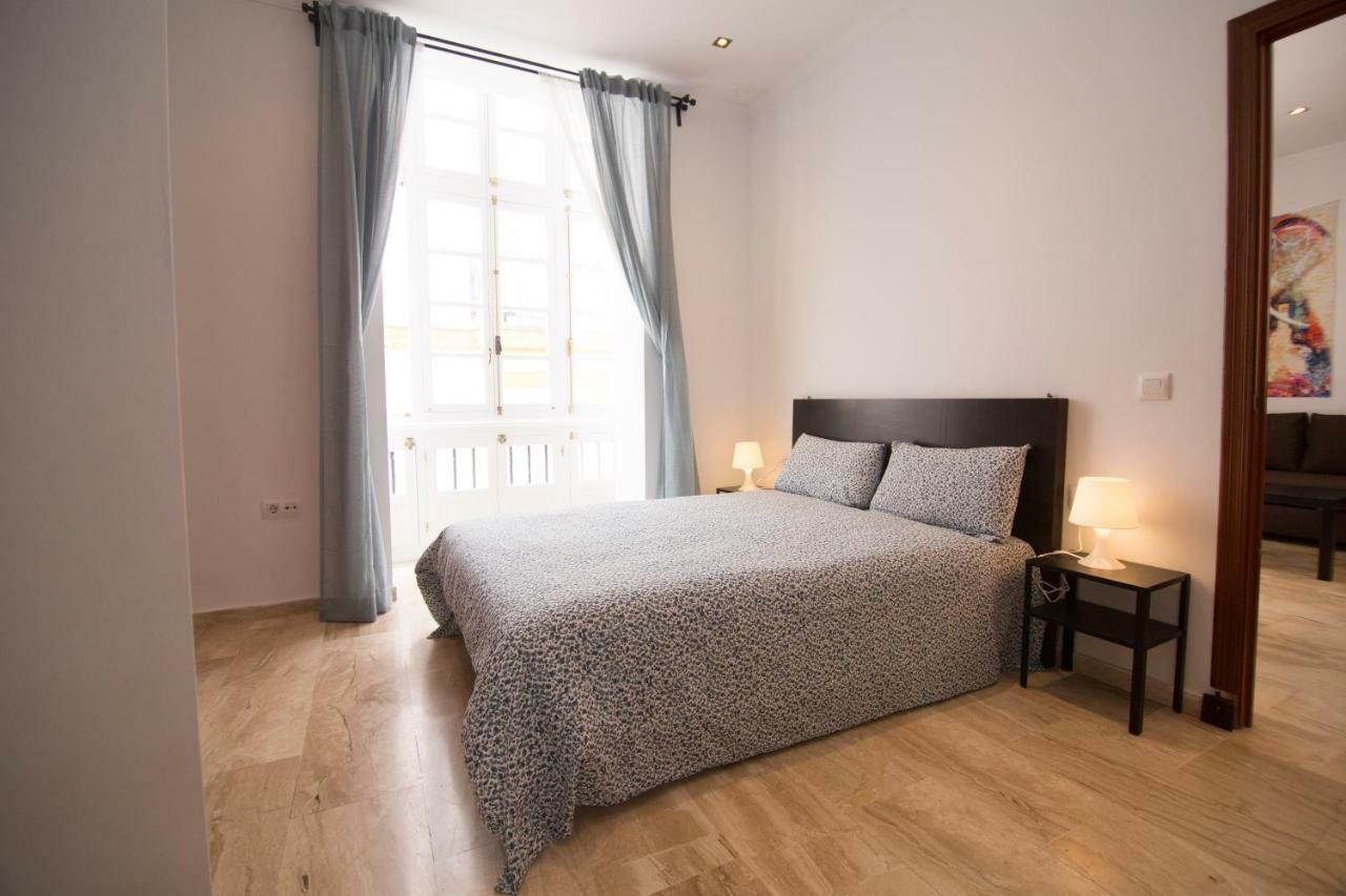 Extraordinario Piso Junto Playa Y En Pleno Centro Apartment Cadiz Exterior photo